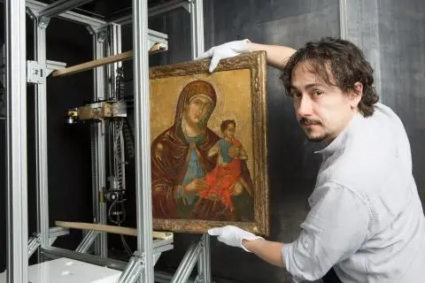 Particle detectors meet canvas